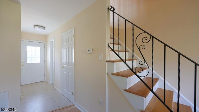 1702 Regents Ct, Hillsborough Twp., NJ 08844