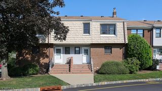 1702 Regents Ct, Hillsborough Twp., NJ 08844