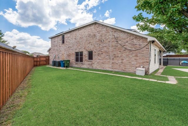 2018 New Braunfels Trail, Forney, TX 75126