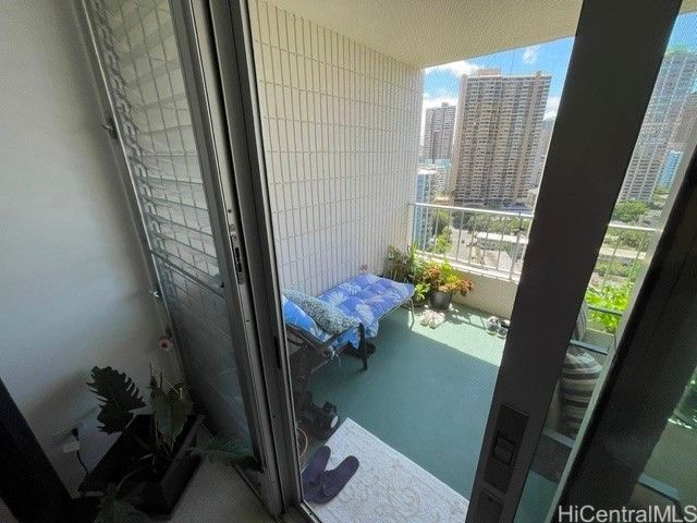 1848 Kahakai Drive 2006, Honolulu, HI 96814