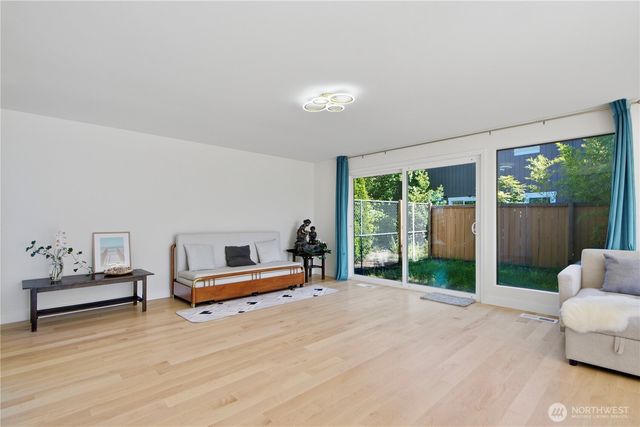110 174th Place, Bellevue, WA 98008