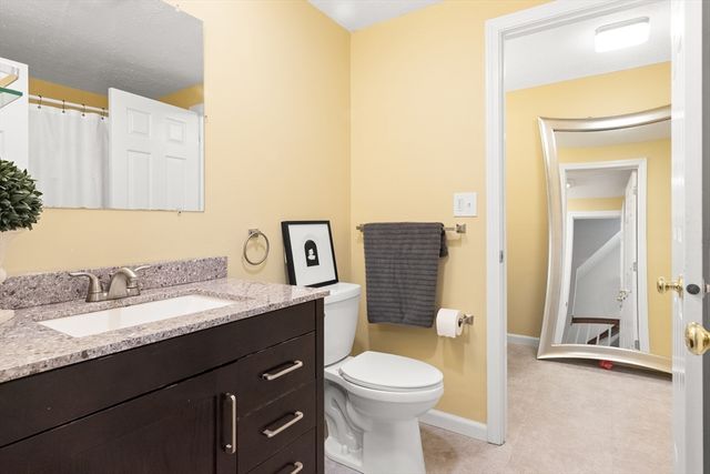 4203 Woodbridge Rd 4203, Peabody, MA 01960