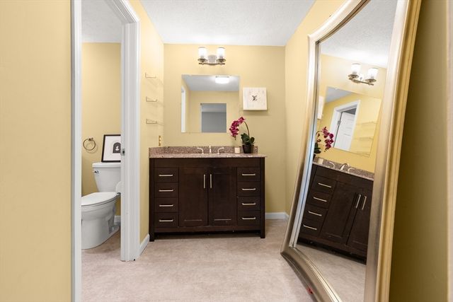 4203 Woodbridge Rd 4203, Peabody, MA 01960