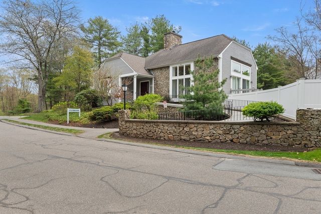4203 Woodbridge Rd 4203, Peabody, MA 01960