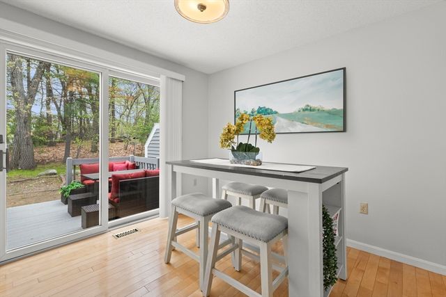 4203 Woodbridge Rd 4203, Peabody, MA 01960
