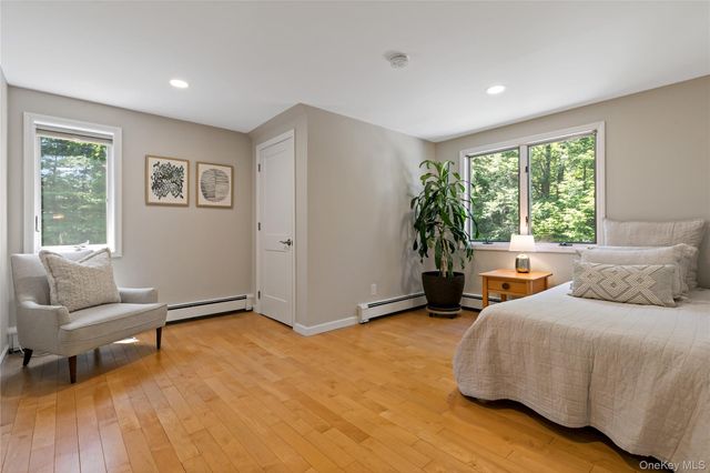 30 High Point Lane, Scarsdale, NY 10583