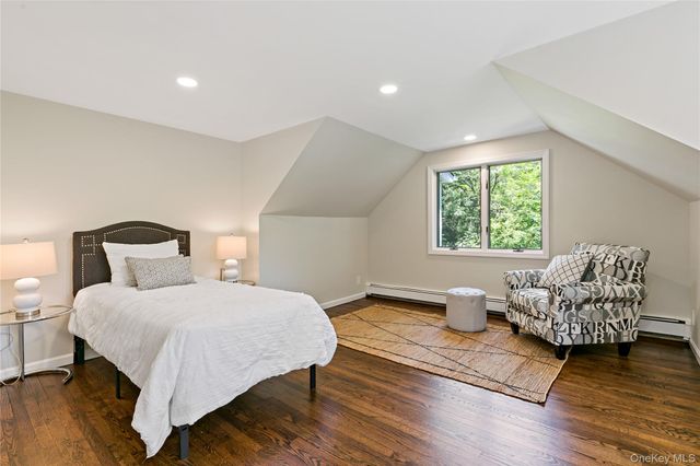 30 High Point Lane, Scarsdale, NY 10583