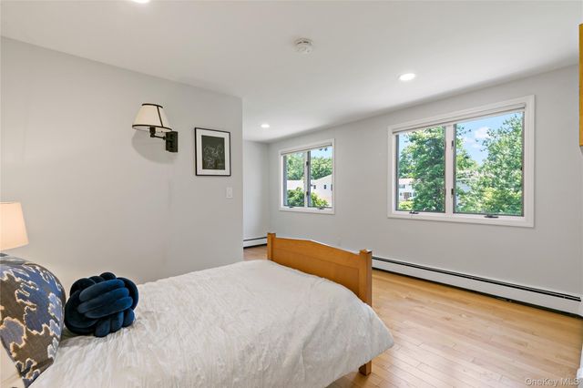 30 High Point Lane, Scarsdale, NY 10583