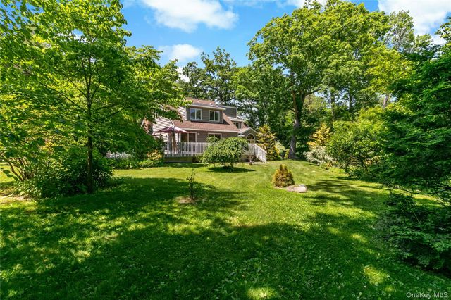 30 High Point Lane, Scarsdale, NY 10583