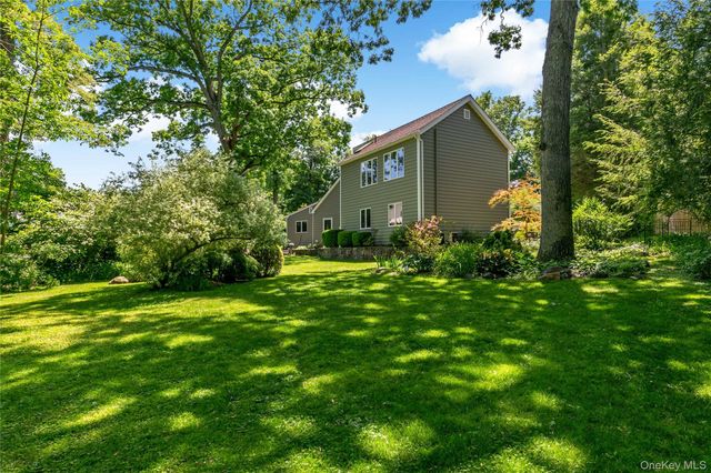 30 High Point Lane, Scarsdale, NY 10583