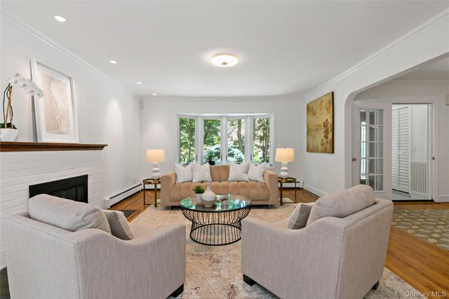 30 High Point Lane, Scarsdale, NY 10583