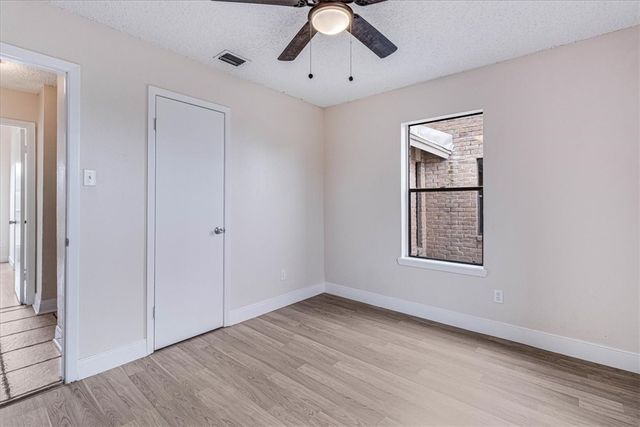 985 Crossbill St, Corpus Christi, TX 78418