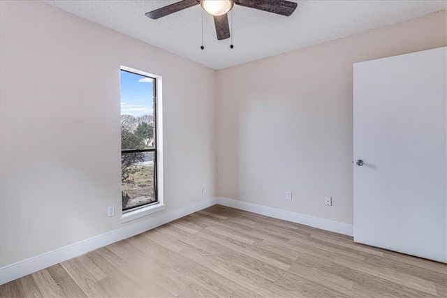 985 Crossbill St, Corpus Christi, TX 78418