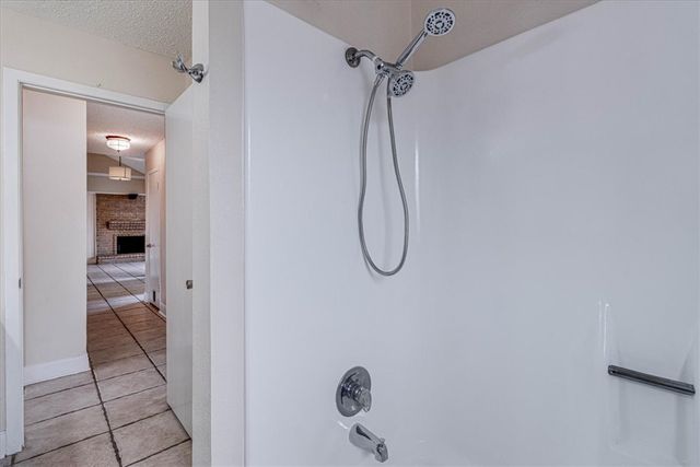 985 Crossbill St, Corpus Christi, TX 78418
