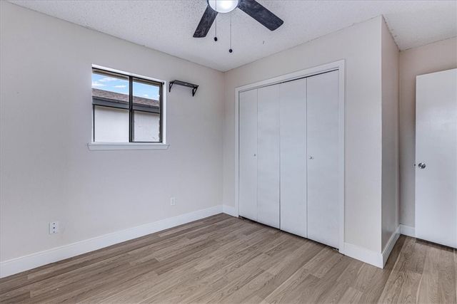 985 Crossbill St, Corpus Christi, TX 78418