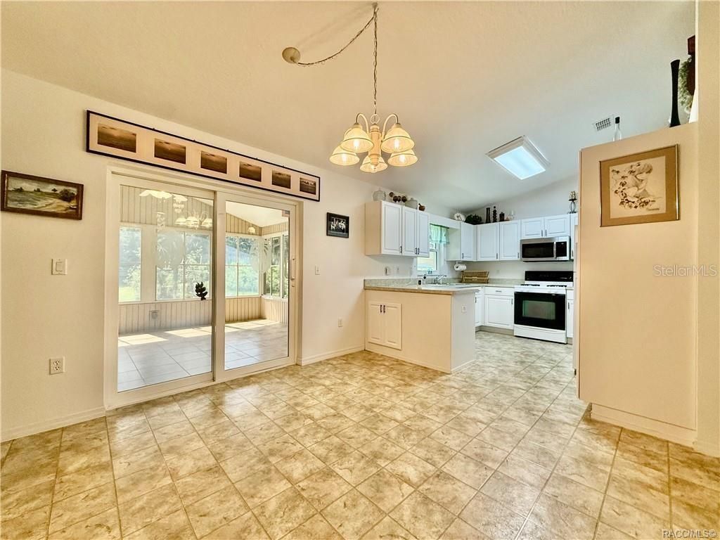 Image 19 of property listing at 11236 N RAIN POINT, Inglis, FL 34449