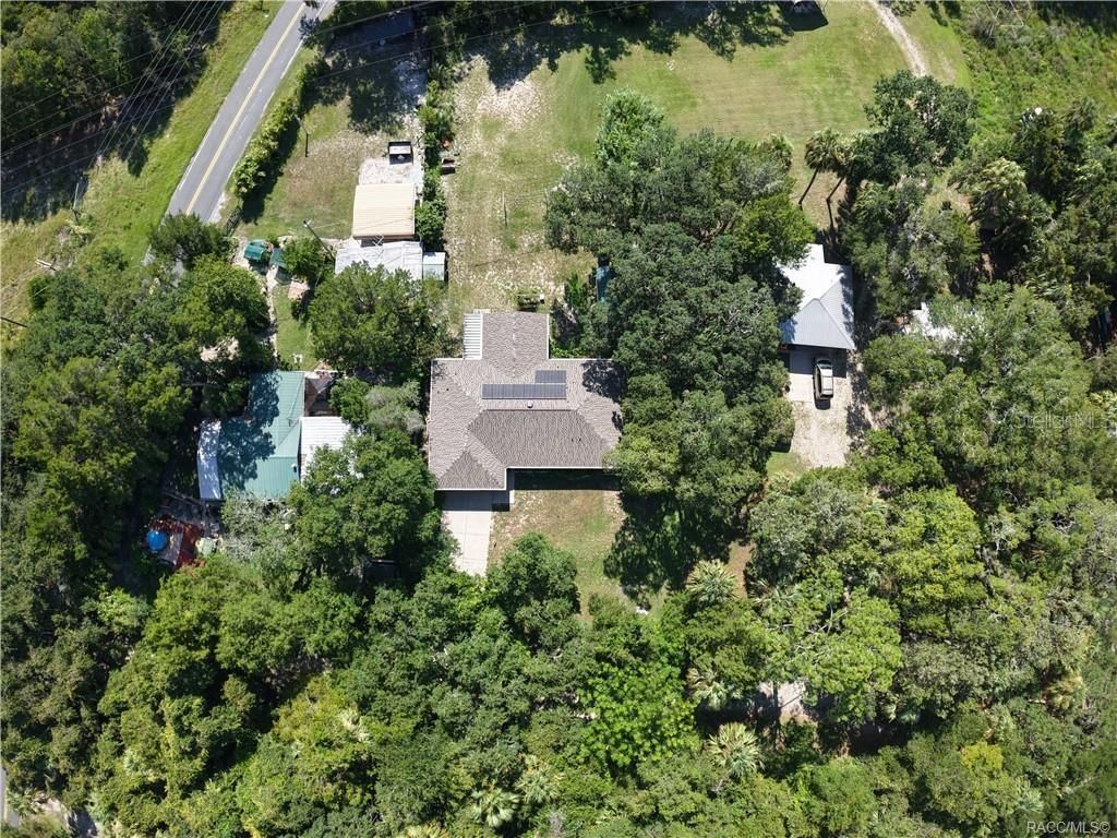 Image 30 of property listing at 11236 N RAIN POINT, Inglis, FL 34449