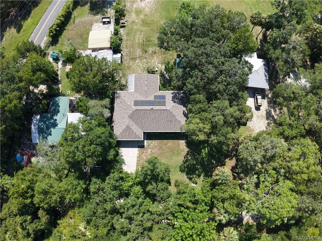 Image 31 of property listing at 11236 N RAIN POINT, Inglis, FL 34449