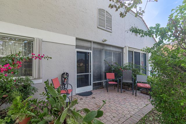 15305 Summer Lake Drive, Delray Beach, FL 33446