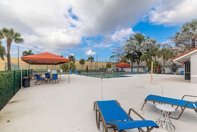 15305 Summer Lake Drive, Delray Beach, FL 33446