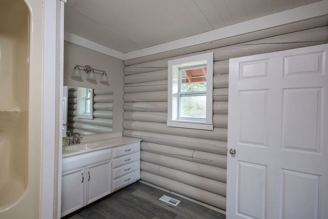 2259 Ledge Rock Road, Alpena, AR 72611