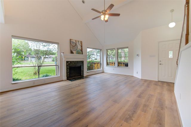 902 Mesa Terrace Drive, Katy, TX 77450