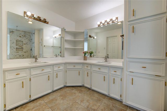 902 Mesa Terrace Drive, Katy, TX 77450