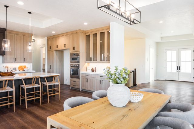 1104 W 10125 S, South Jordan, UT 84095