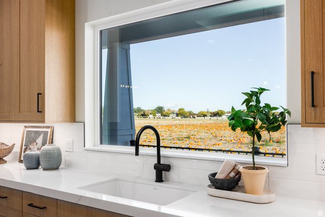 1104 W 10125 S, South Jordan, UT 84095