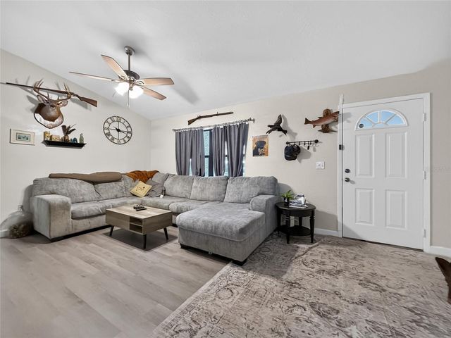 11025 SE 132ND PLACE, Ocklawaha, FL 32179