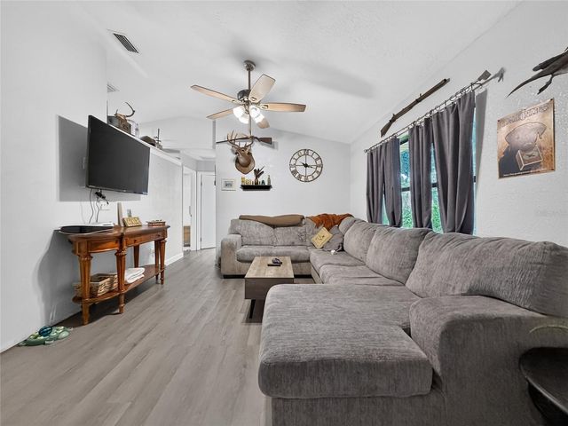 11025 SE 132ND PLACE, Ocklawaha, FL 32179