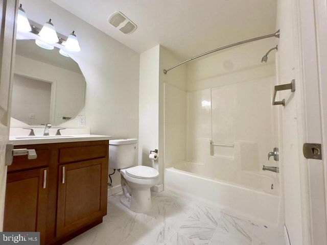70 SEQUOIA, Berlin, NJ 08009