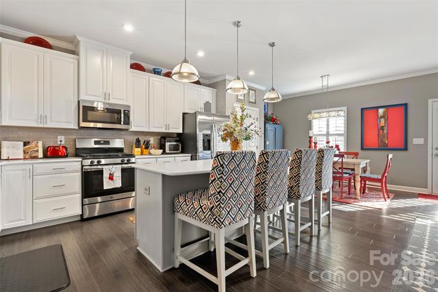 2023 Sage Park Drive, Charlotte, NC 28217