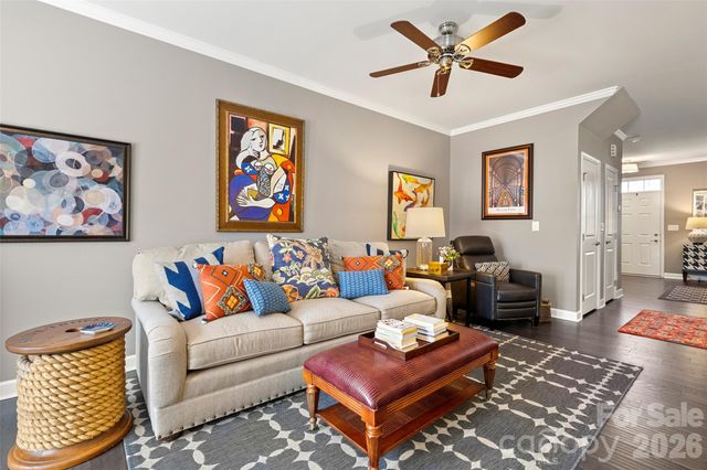 2023 Sage Park Drive, Charlotte, NC 28217