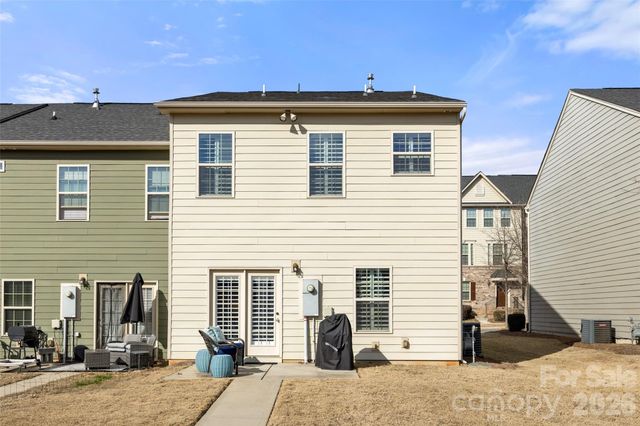 2023 Sage Park Drive, Charlotte, NC 28217