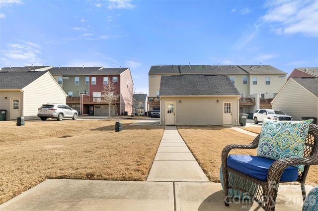 2023 Sage Park Drive, Charlotte, NC 28217