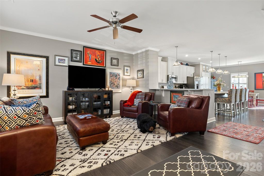 2023 Sage Park Drive, Charlotte, NC 28217