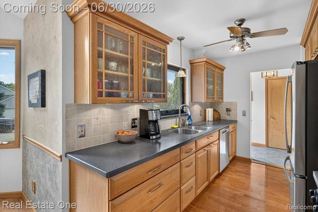 30691 Rainbow Drive, New Hudson, MI 48165