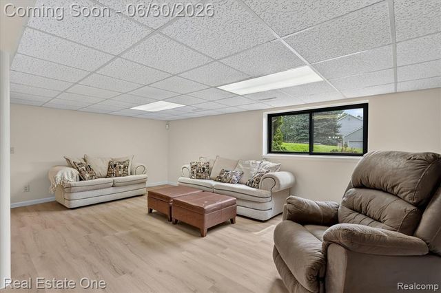 30691 Rainbow Drive, New Hudson, MI 48165