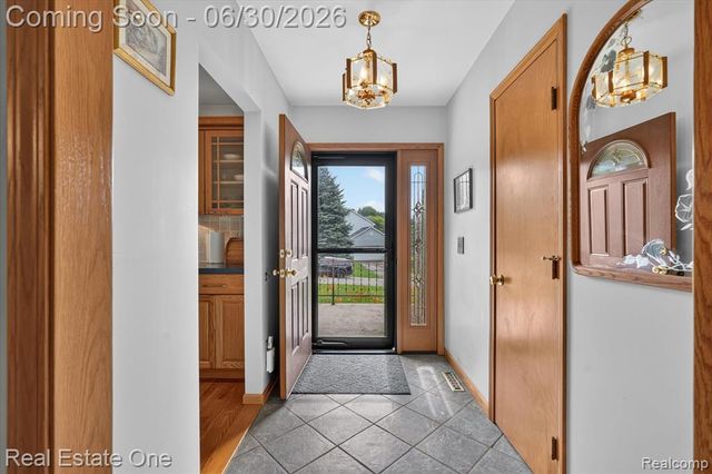 30691 Rainbow Drive, New Hudson, MI 48165