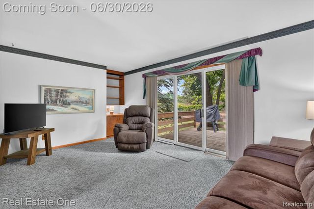 30691 Rainbow Drive, New Hudson, MI 48165