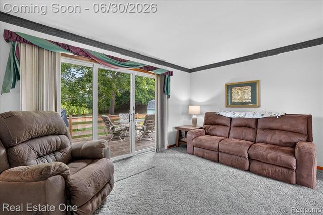 30691 Rainbow Drive, New Hudson, MI 48165