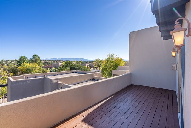 9 E Avenida Sebastian, Santa Fe, NM 87506