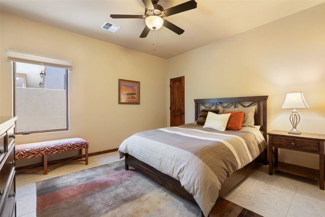 9 E Avenida Sebastian, Santa Fe, NM 87506