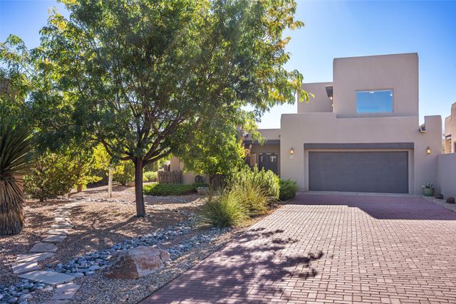 9 E Avenida Sebastian, Santa Fe, NM 87506