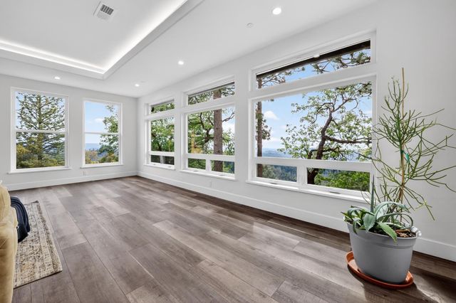 4860 Questa Mirada Ct, Camino, CA 95709