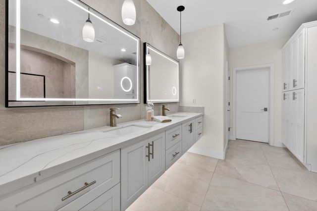 4860 Questa Mirada Ct, Camino, CA 95709