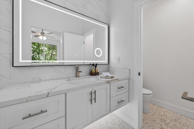 4860 Questa Mirada Ct, Camino, CA 95709