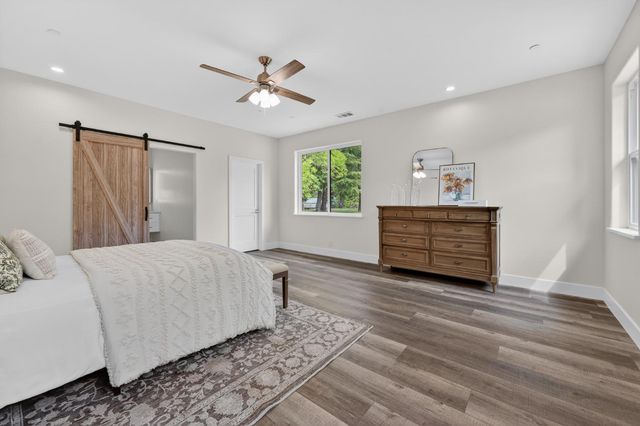 4860 Questa Mirada Ct, Camino, CA 95709