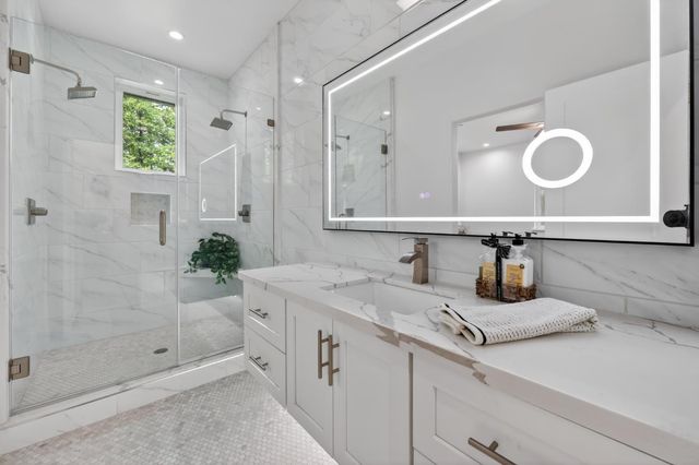 4860 Questa Mirada Ct, Camino, CA 95709